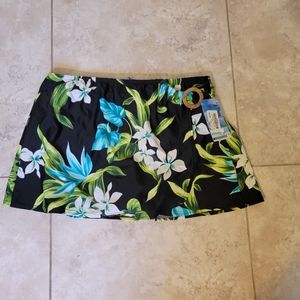 NWT Christina swim skirt